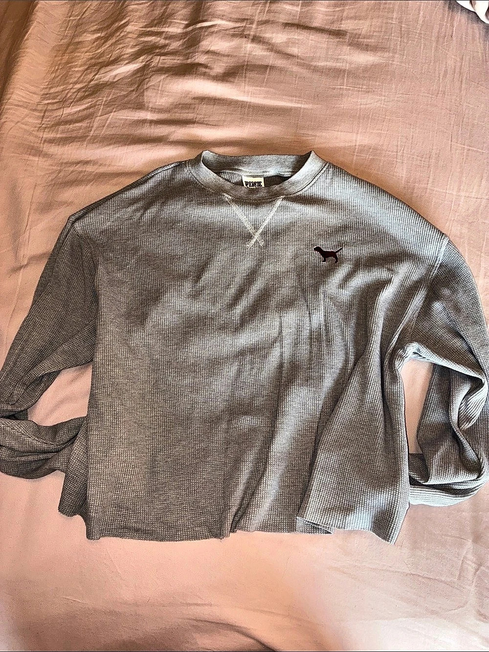 PINK Gray Cropped Long Sleeve Size Small